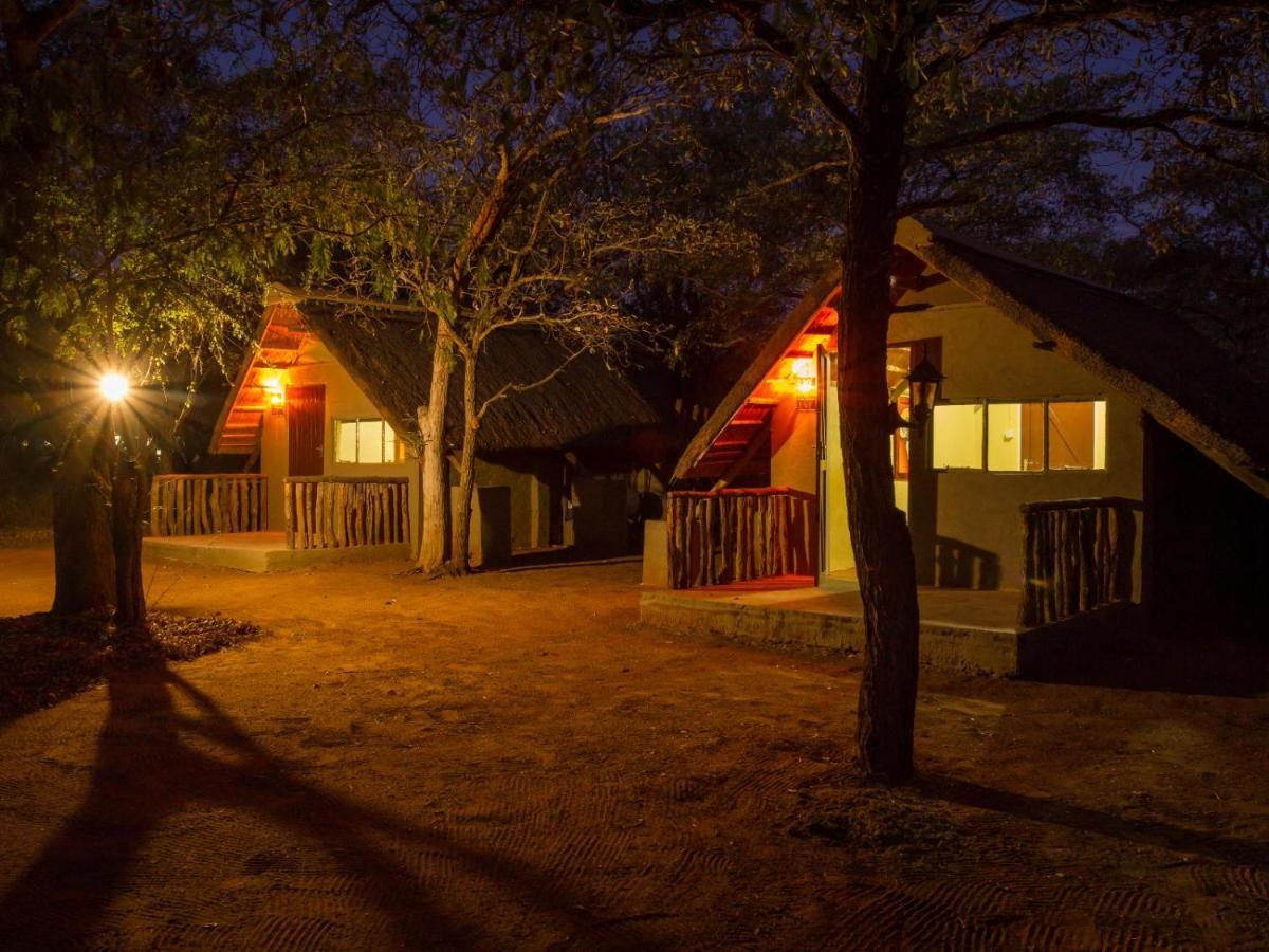 Вилла Wild Ride Safaris And Bush Camp Худспрут Экстерьер фото